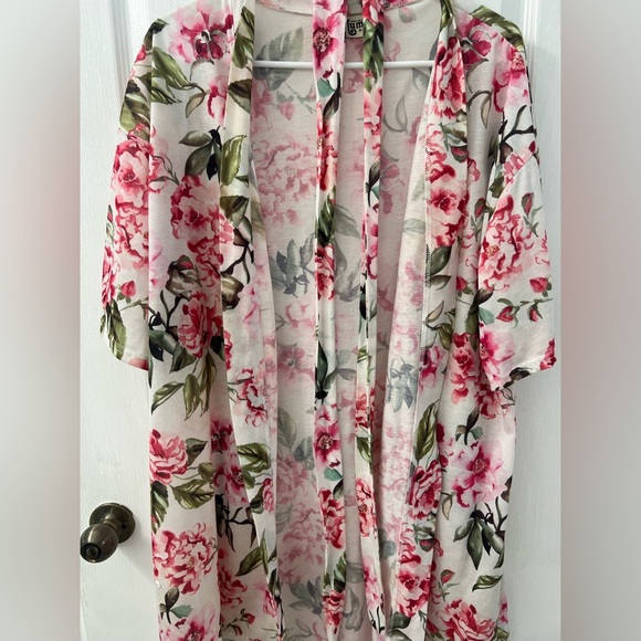 Show Me Your Mumu Pink Floral Brie Robe Garden Of Blooms One Size - Picture 10 of 11